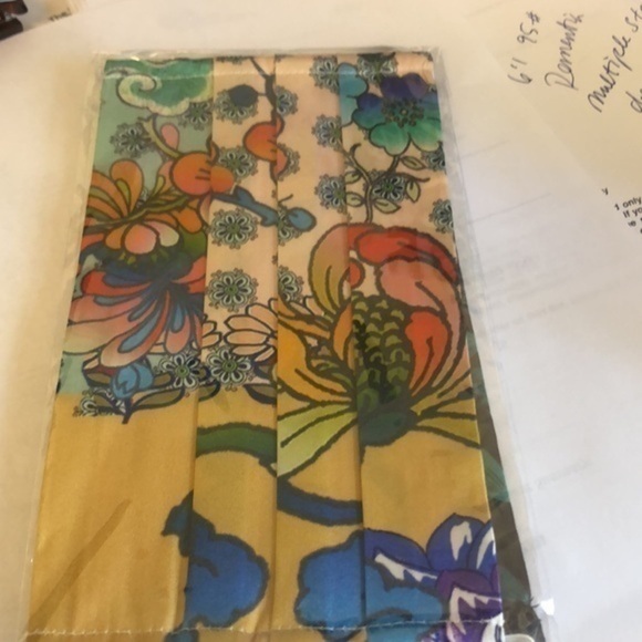 Johnny Was silk face masks pack of 5 each one is different new never out of pack - Picture 2 of 8